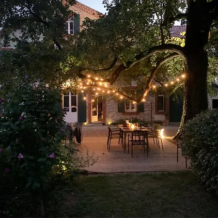 Sous Le Tilleul De La Condomine *