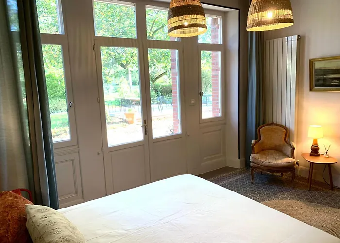 Vila Sous Le Tilleul De La Condomine